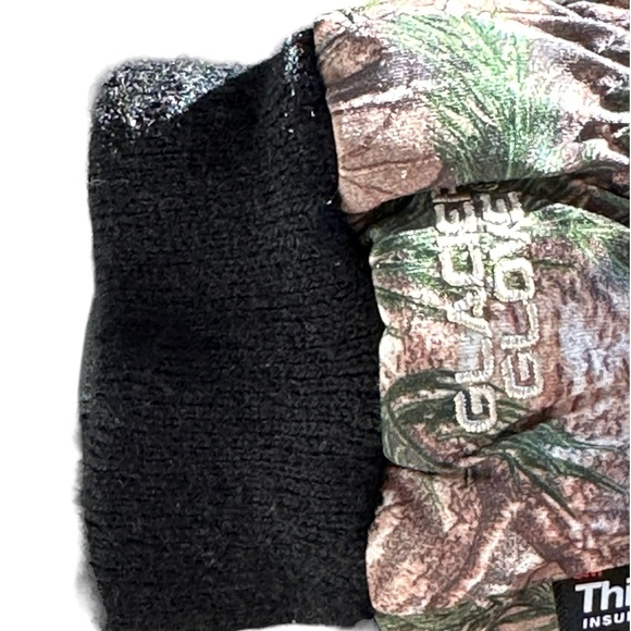 347. Men’s Glacier Glove Thinsulate 2X Realtree Camouflage Gloves - Picture 4 of 8